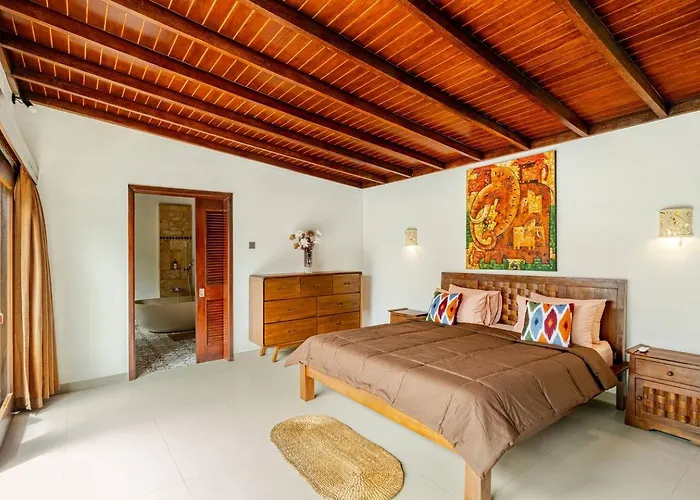 Veyla 10 Mins Walk To Villa *